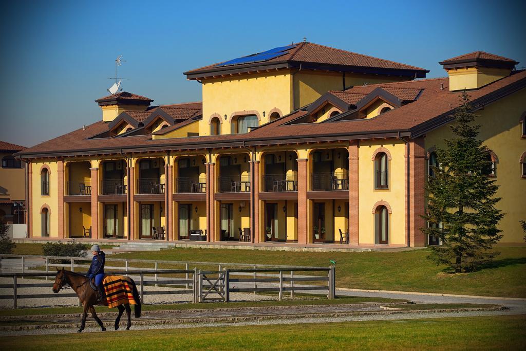 Villa Agriturismo Il Boschetto Ornago Exterior foto